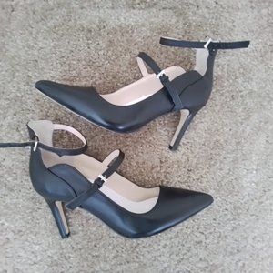 Adrienne vittadini heels